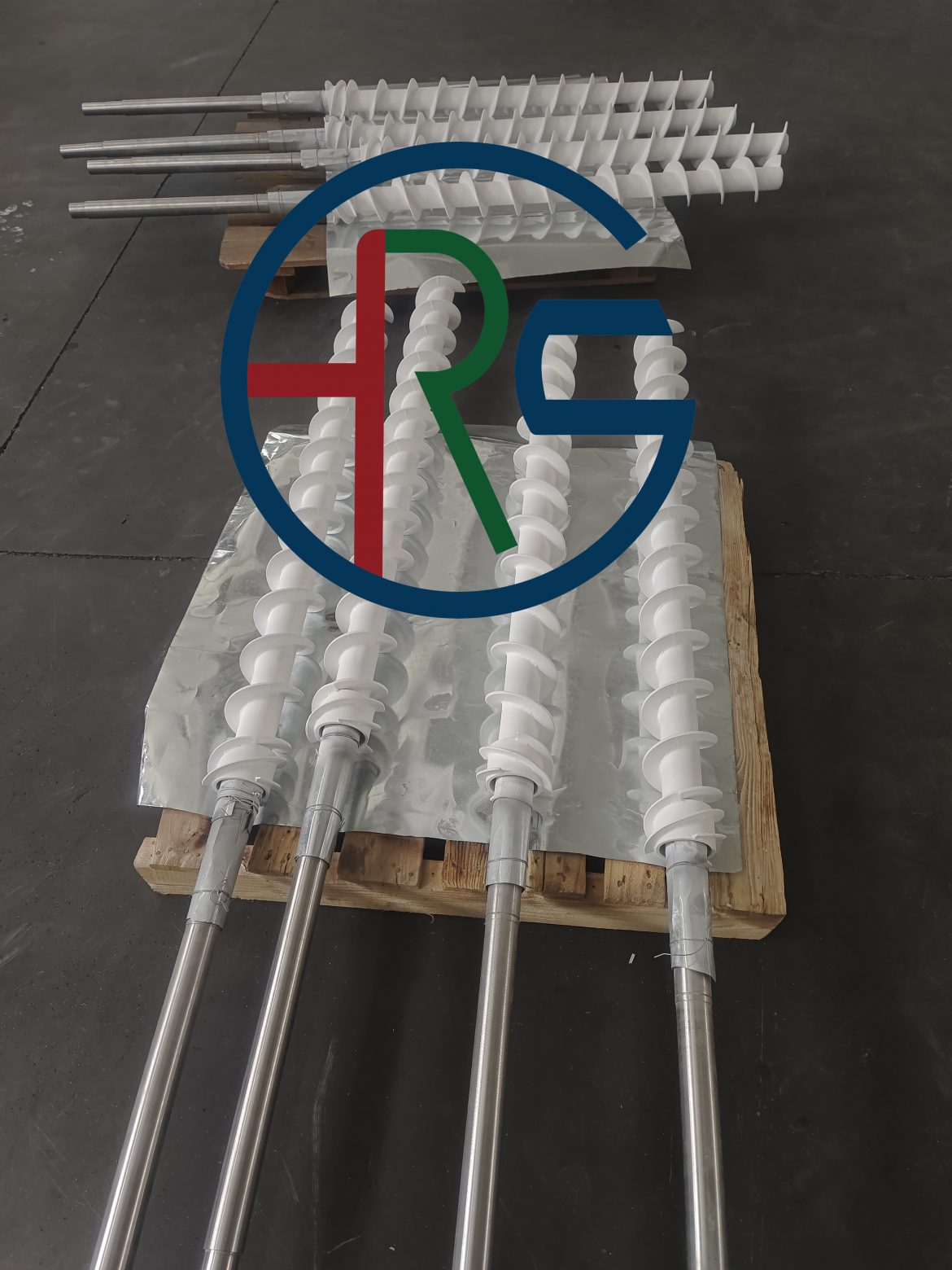 喷涂碳化钨 喷涂氧化铝 喷涂碳化铬 喷涂特氟龙 输送机 绞龙 螺旋轴 叶片制作